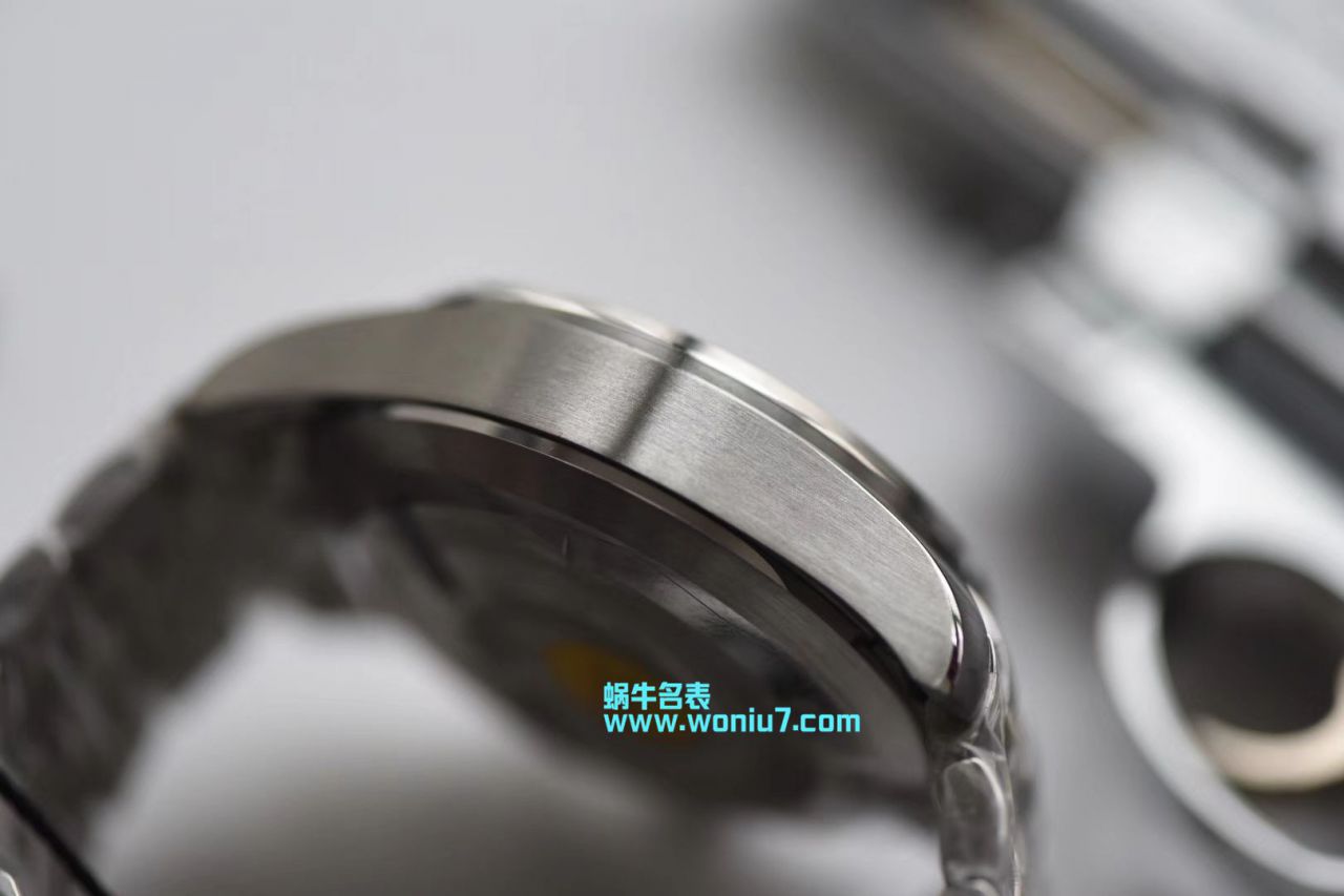 【ZF Factory 一比一精仿手表】 IWC 飞行员CHRONOGRAPH计时 wrist watch  系列IW377710 wrist watch  / WG220