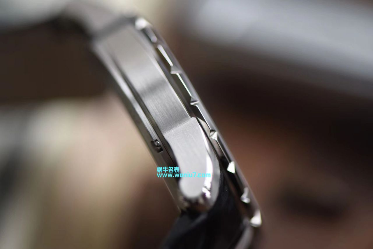【BBR一比一超A高仿手表】Roger DubuisEXCALIBUR（王者系列）系列RDDBEX0393、RDDBEX0392 Tourbillon  wrist watch  / LJ028