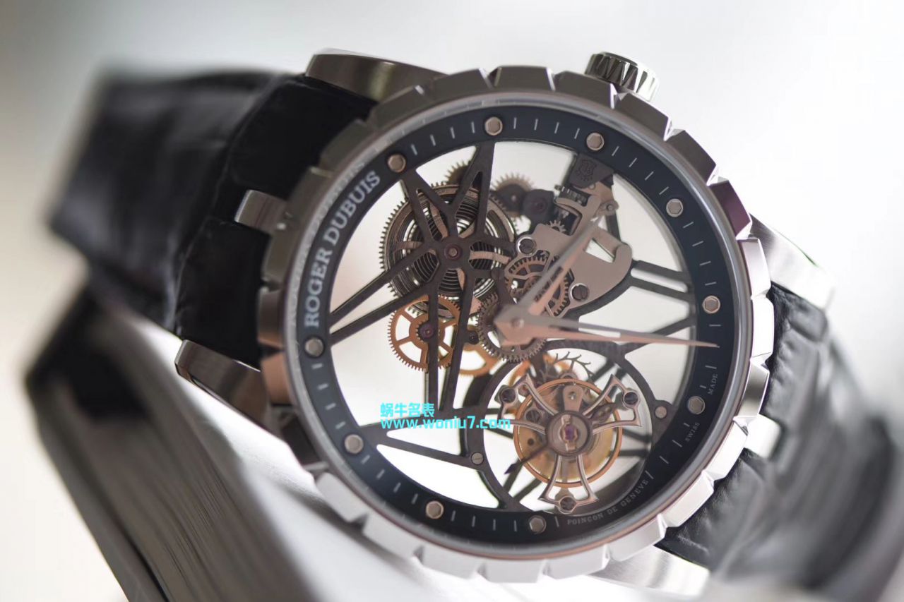 【BBR一比一超A高仿手表】Roger DubuisEXCALIBUR（王者系列）系列RDDBEX0393、RDDBEX0392 Tourbillon  wrist watch  / LJ028
