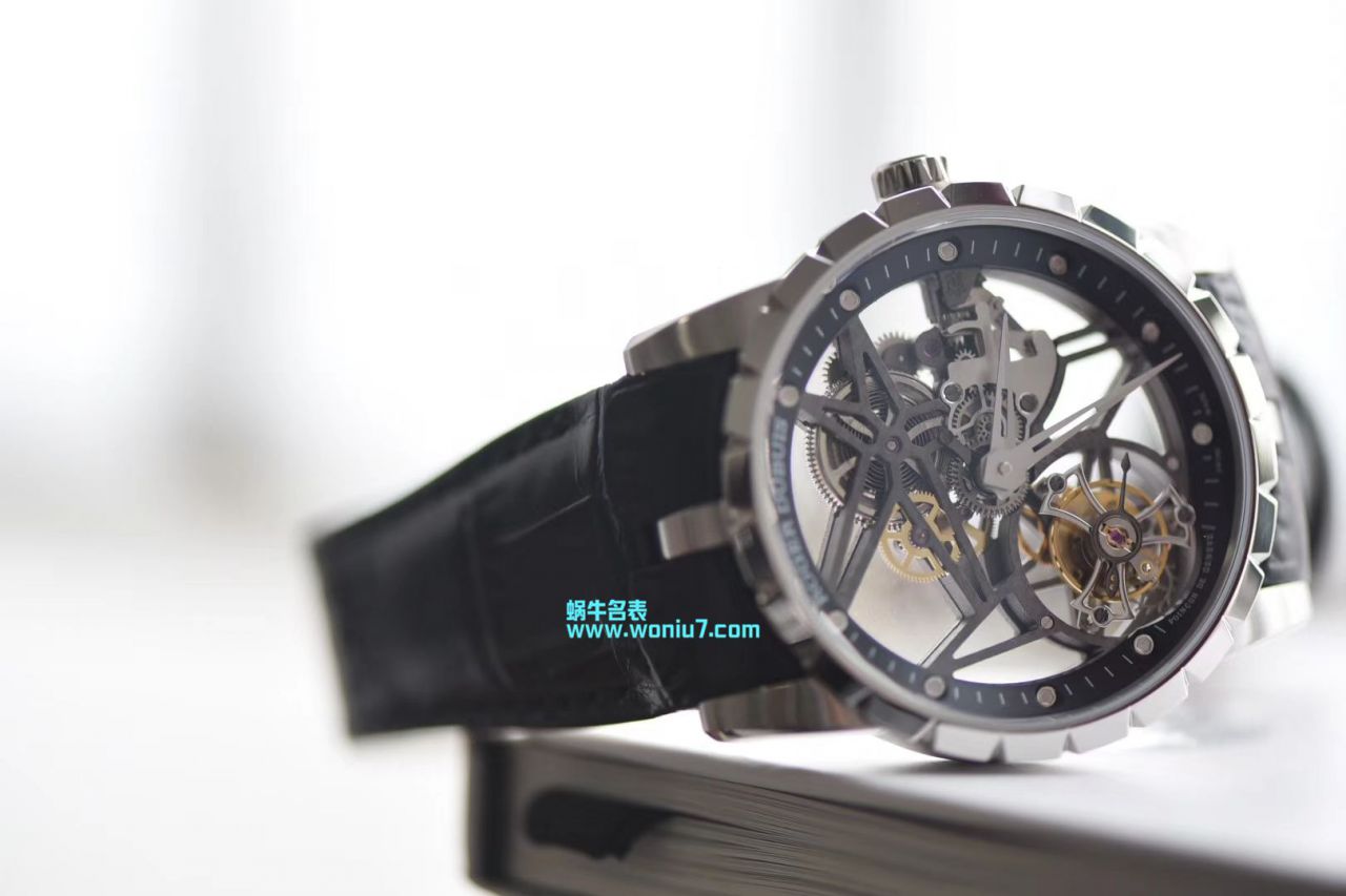 【BBR一比一超A高仿手表】Roger DubuisEXCALIBUR（王者系列）系列RDDBEX0393、RDDBEX0392 Tourbillon  wrist watch  / LJ028