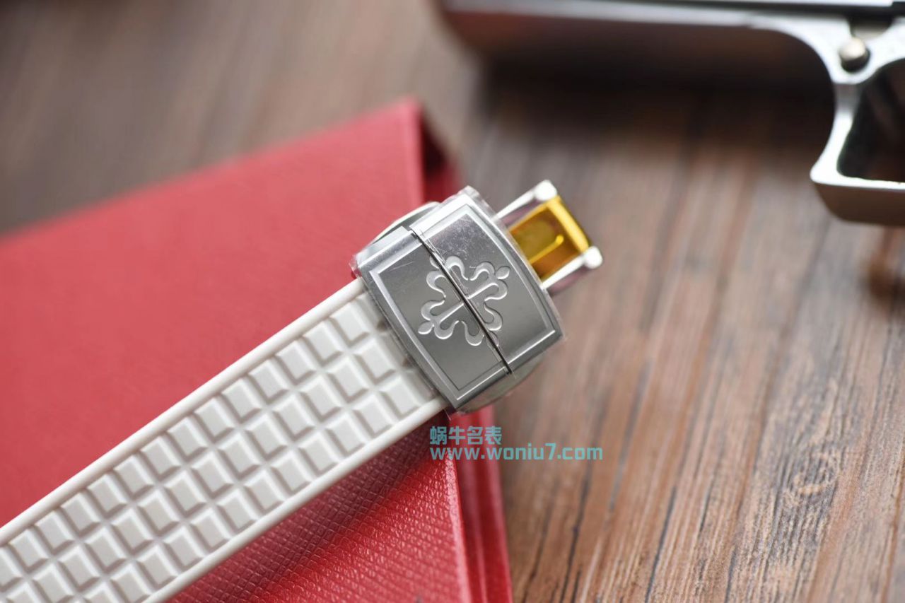 【BP一比一复刻高仿手表】 PATEK PHILIPPE AQUANAUT系列5067A-024女表 / BD188