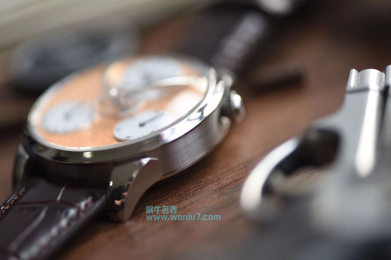 MB&F wrist watch 新玩具 独立制表人作品 / MB&F01