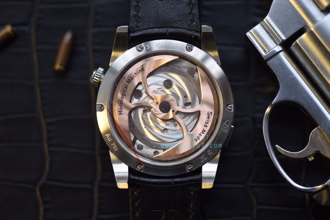 MB&F wrist watch 新玩具 独立制表人作品 / MB&F01