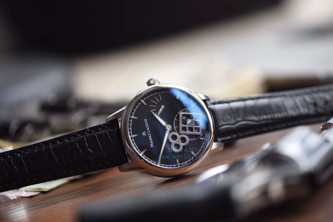 AM新品、最新艾美 方轮经典 wrist watch  MP7158-SS001-301-1黑面、MP7158-SS001-101-1白面 / AIMEI001