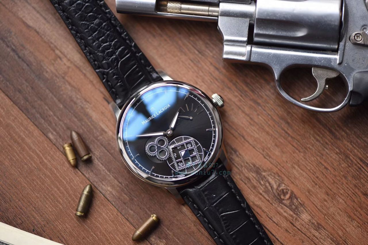 AM新品、最新艾美 方轮经典 wrist watch  MP7158-SS001-301-1黑面、MP7158-SS001-101-1白面 / AIMEI001