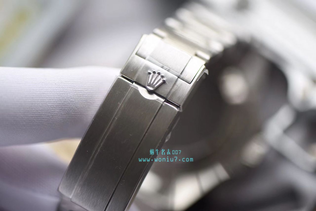 【AR一比一超A高仿手表】 Rolex 海使型系列116660-98210 蓝盘 wrist watch (904钢渐变蓝鬼王) / R208