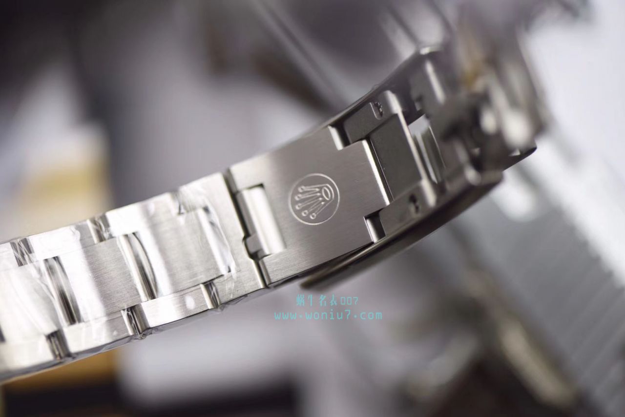 【AR一比一超A高仿手表】 Rolex 海使型系列116660-98210 蓝盘 wrist watch (904钢渐变蓝鬼王) / R208