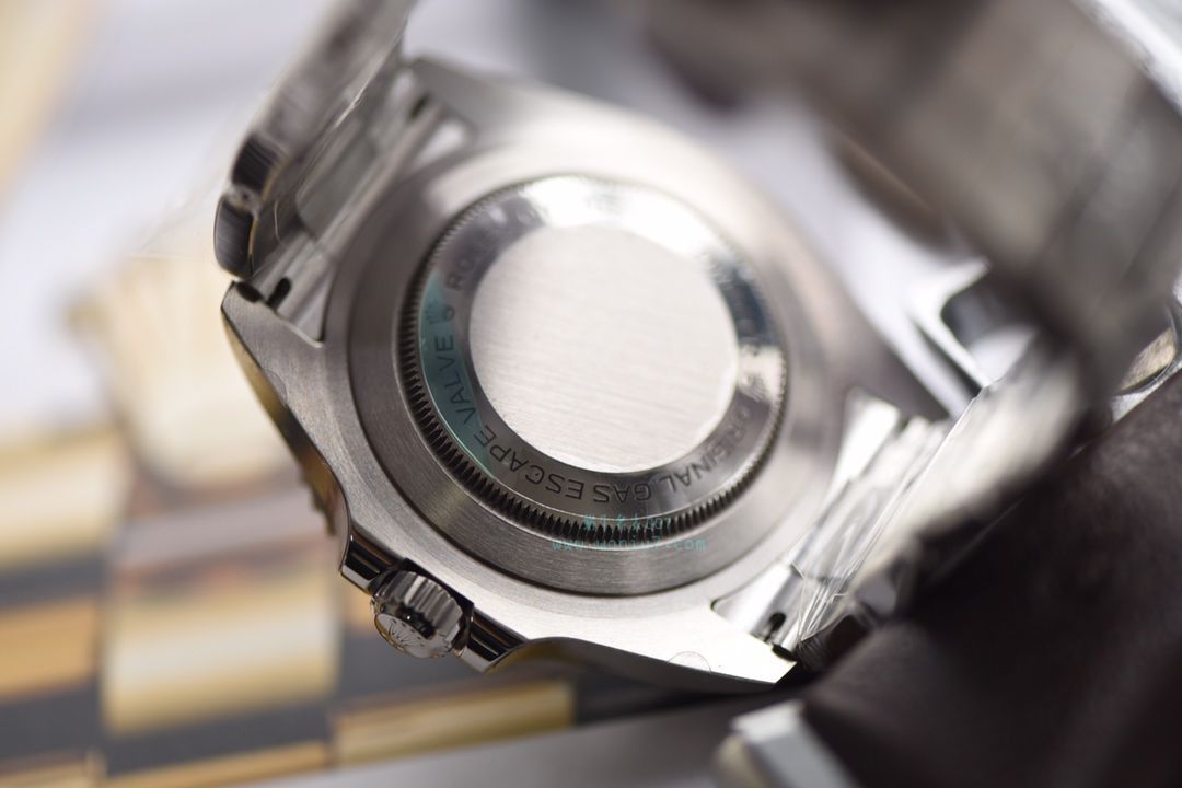 【独家 Video analysis AR一比一超A高仿手表】 Rolex ROLEX海使型系列Rolex Sea-Dweller 50周年126600 单红43毫米 wrist watch  / RBG194