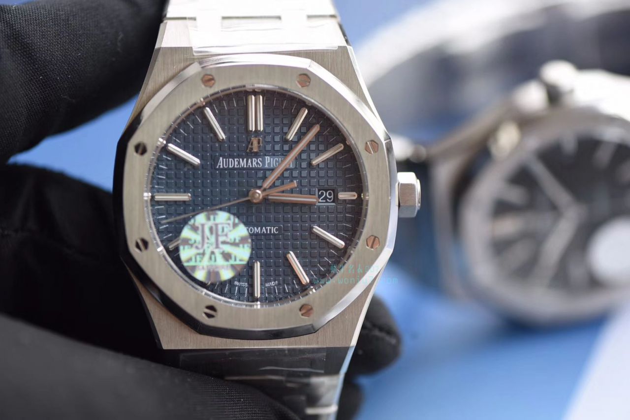 【视频测评JF一比一超A高仿手表】Audemars Piguet 皇家橡树系列15400ST.OO.1220ST.03《蓝面》男表 / JF AP 15400ST