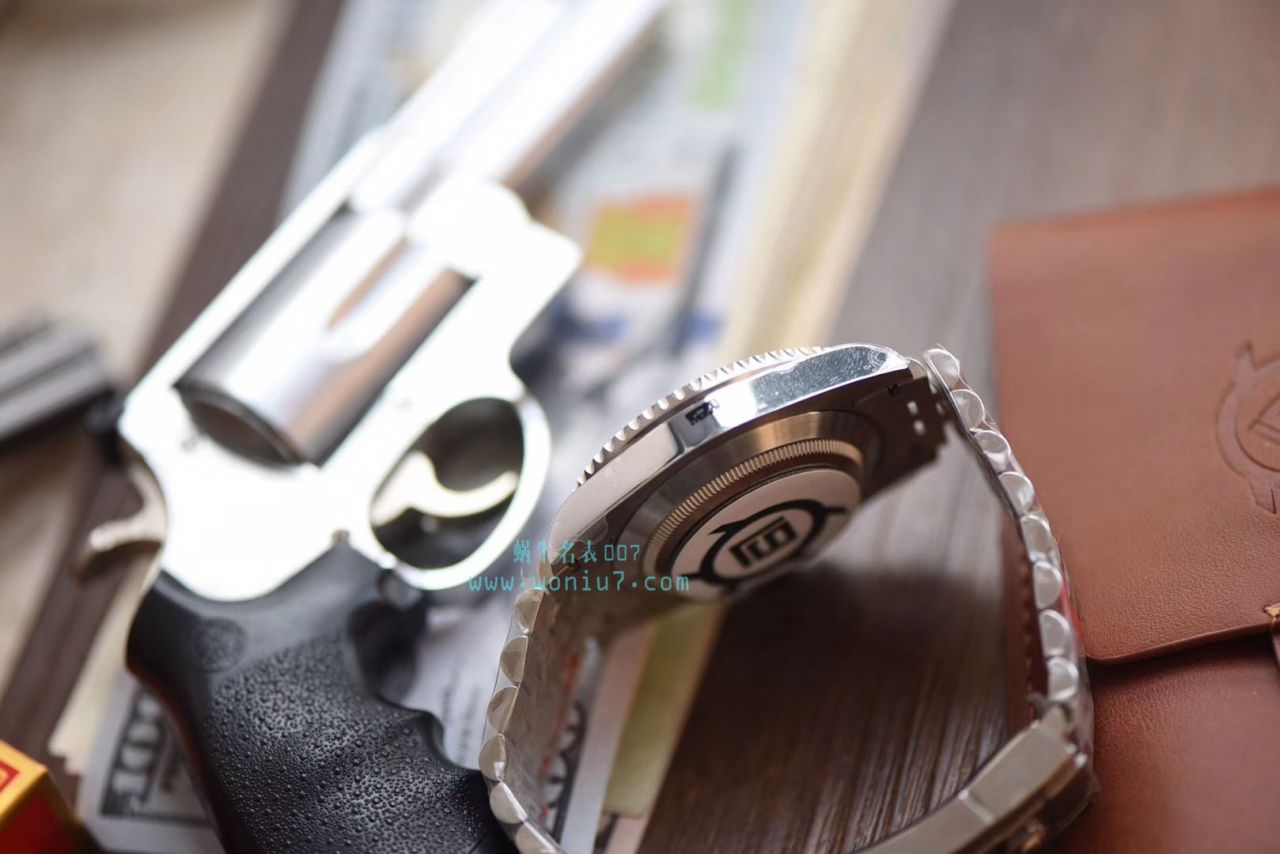 【V9 Factory 出品，搭配五珠链】 Rolex  Submariner 型 top 复刻高仿116610LN-97200 黑盘 wrist watch ( Submariner )、116610LV-97200 绿盘 wrist watch ( Submariner ) / R268
