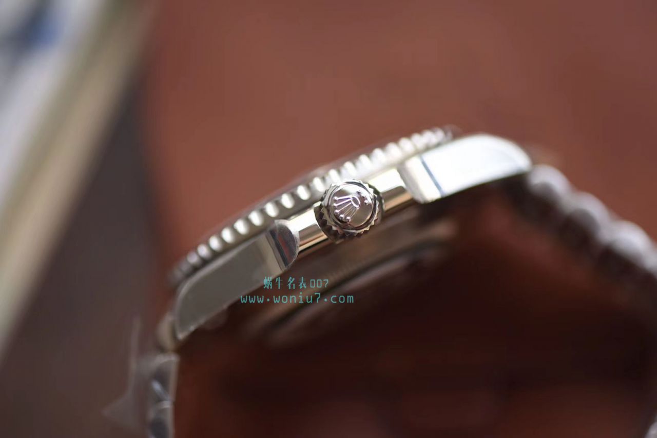 【V9 Factory 出品，搭配五珠链】 Rolex  Submariner 型 top 复刻高仿116610LN-97200 黑盘 wrist watch ( Submariner )、116610LV-97200 绿盘 wrist watch ( Submariner ) / R268