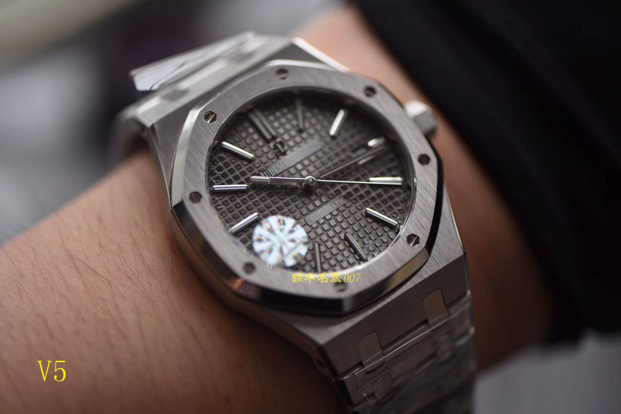 【JF一比一超A高仿手表】Audemars Piguet 皇家橡树系列15400ST.OO.1220ST.04 wrist watch  / AP129