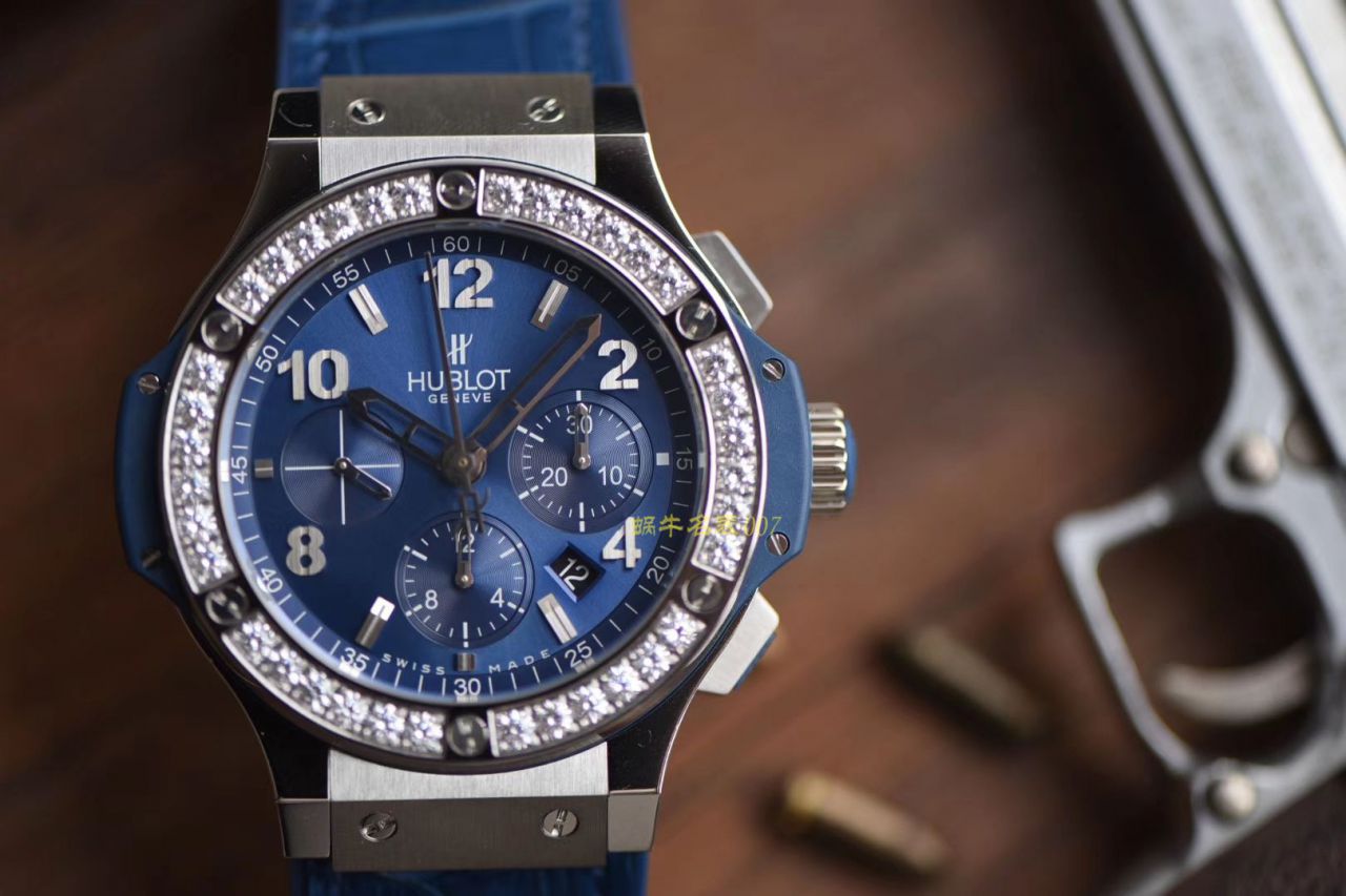 HBBv6新款 hublot  big bang HUBLOT   Big Bang 精钢蓝色  wrist watch  / YB061