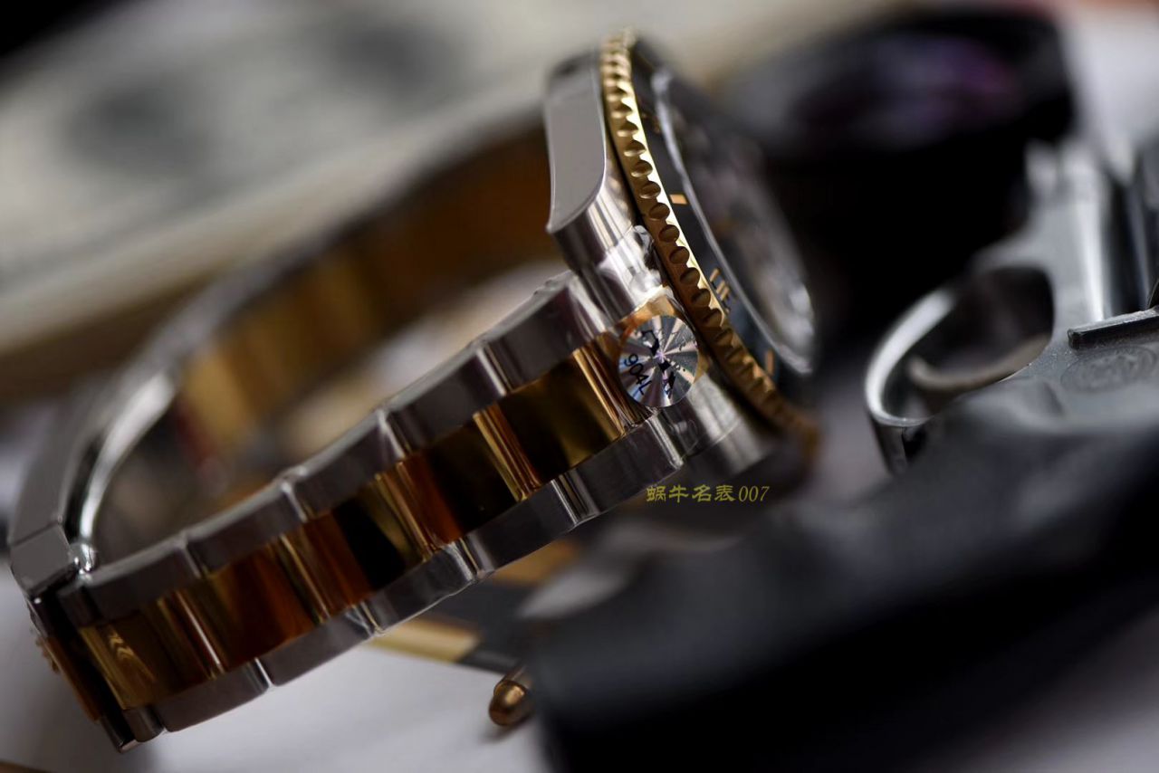  Rolex  Submariner 型系列116613-LN-97203黑盘 wrist watch 【AR一比一复刻高仿间金 Submariner 手表】 / R273