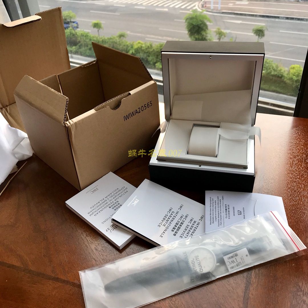 渠道出口订单！原封！缺个经销商印章就是正品！大名鼎鼎的IWC IWC 表柏涛菲诺系列IW356517 wrist watch  / WG193