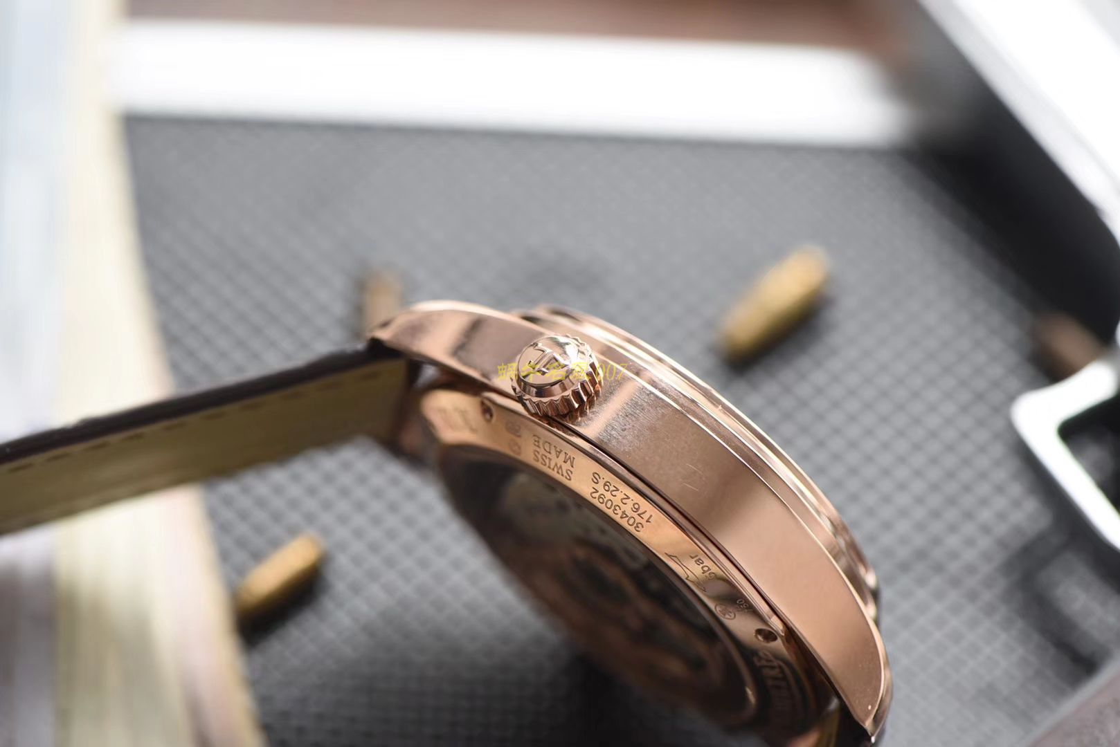 TWA 一比一高仿手表 V2版本 Jaeger-LeCoultre 地理学家大师系列 Q1428421，Q1422421全新升级 多功能 wrist watch   / JJ129