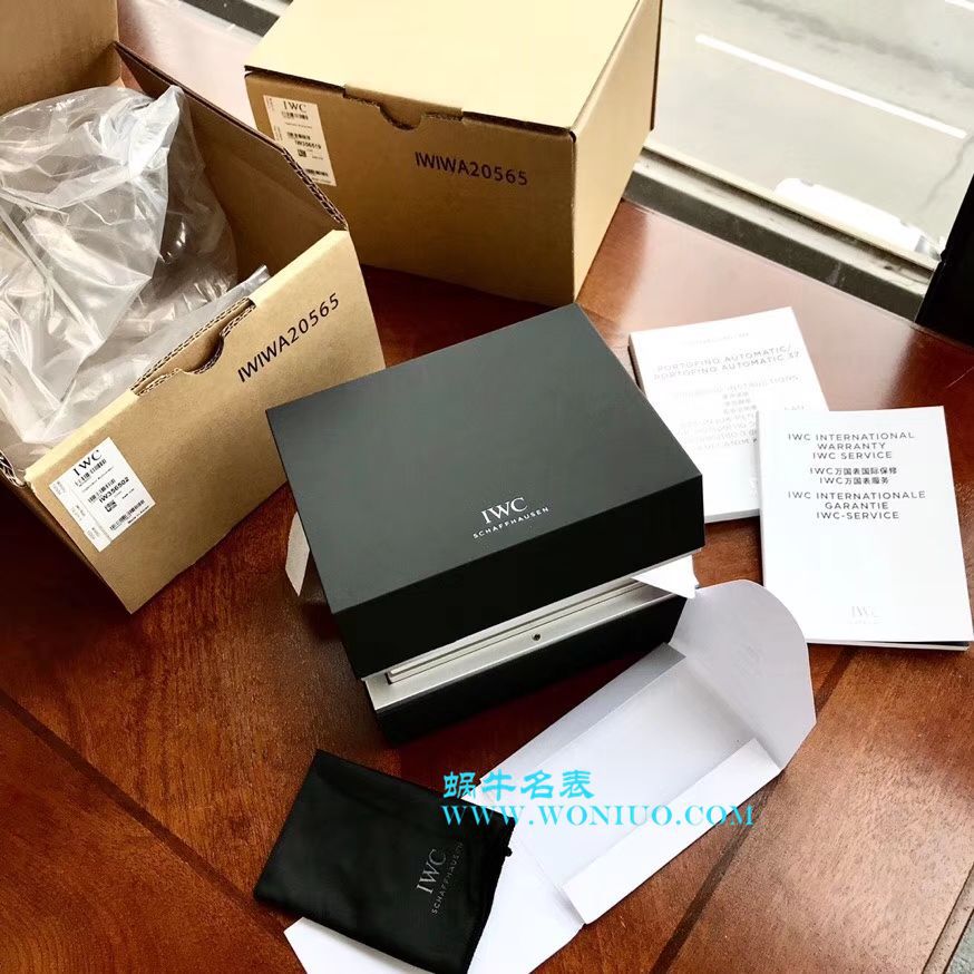 IWC IWC 表柏涛菲诺系列IW356501 wrist watch 【专柜原单】渠道出口订单！原封！缺个经销商印章就是正品！ / WG195