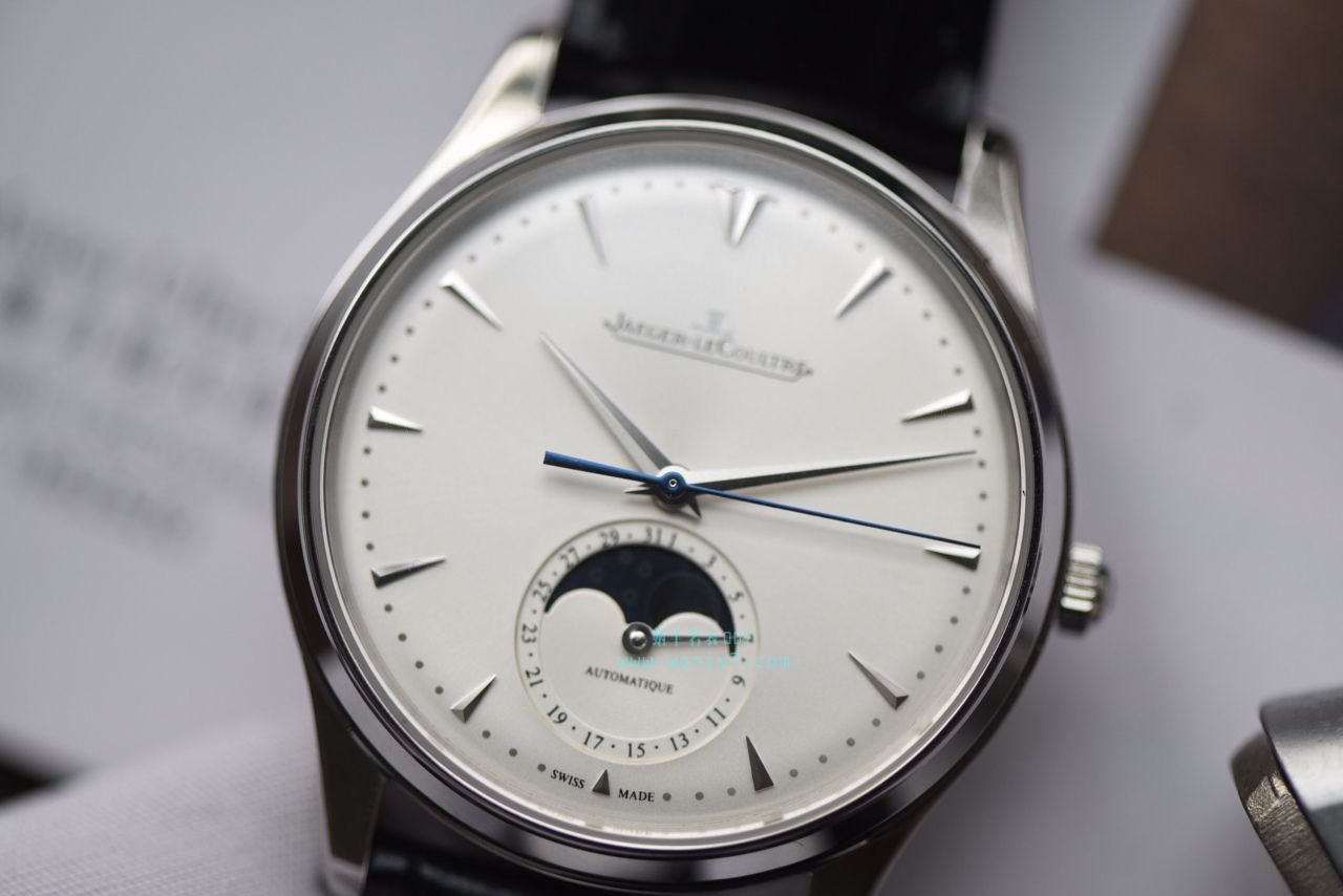  Video analysis  Jaeger-LeCoultre 大师系列1368420 wrist watch 一比一高仿手表【ZF新品， Jaeger-LeCoultre 月相大师系列】 / JJ123MM