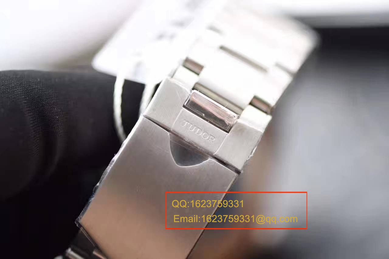  Video analysis TUDOR Tudor 碧湾系列79220R 不锈钢 watchband   wrist watch (小红花)一比一高仿手表【ZF Tudor 小红花】 / DT009MM