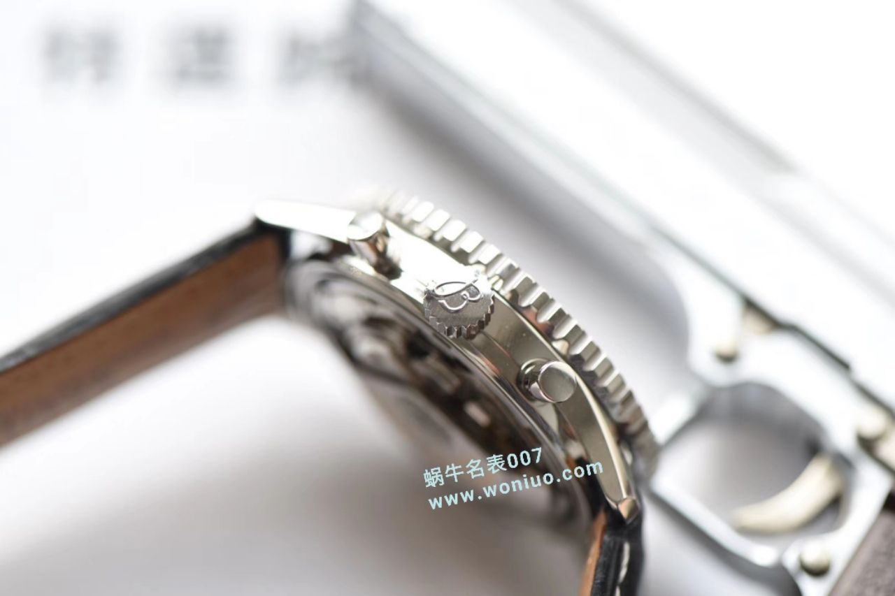  Video analysis 渠道原单货Breitling Breitling 航空计时1系列A1332412|C942|451A wrist watch 【 Breitling 航空计时，老毒物】 / BL083AMM