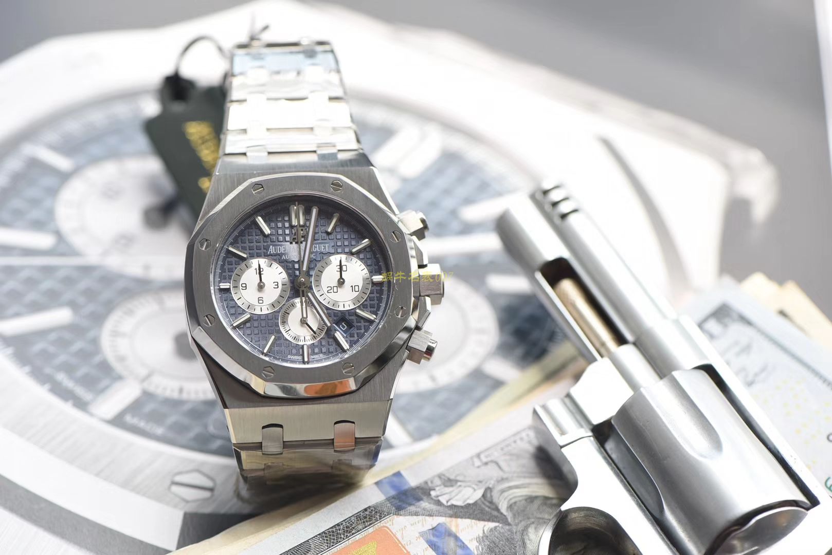  Video analysis Audemars Piguet 皇家橡树系列26331ST.OO.1220ST.01 wrist watch 一比一高仿手表【OM Factory 皇家橡树计时】 / AP158