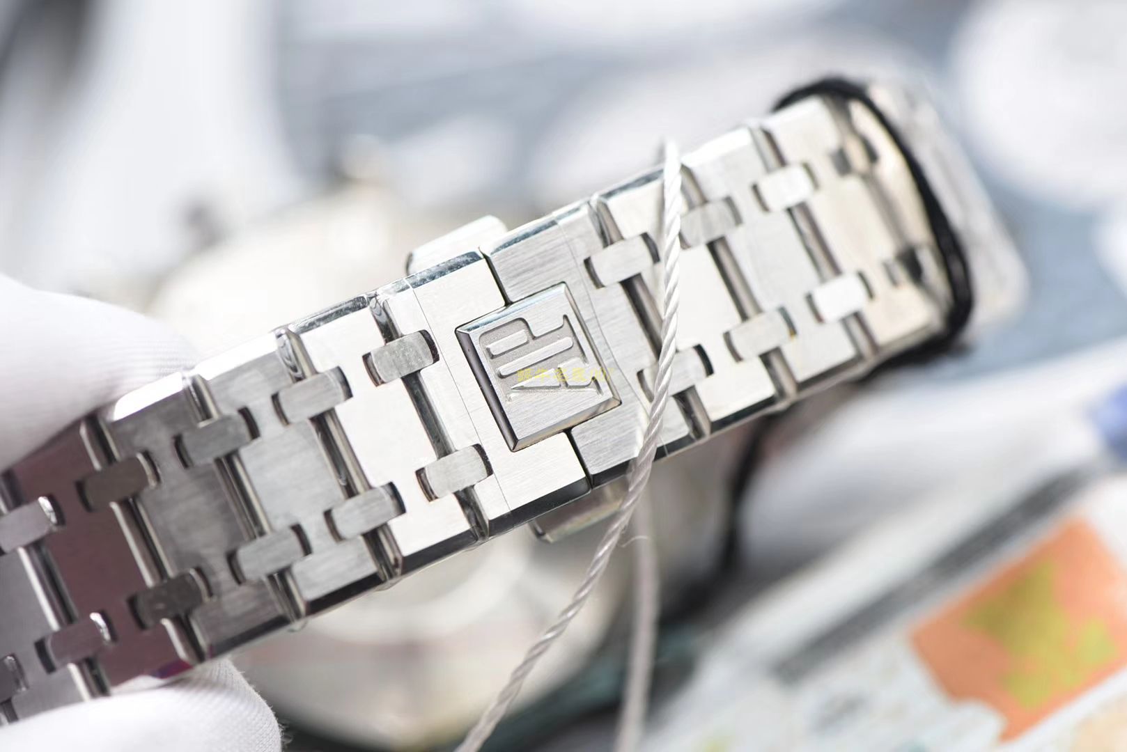  Video analysis Audemars Piguet 皇家橡树系列26331ST.OO.1220ST.01 wrist watch 一比一高仿手表【OM Factory 皇家橡树计时】 / AP158