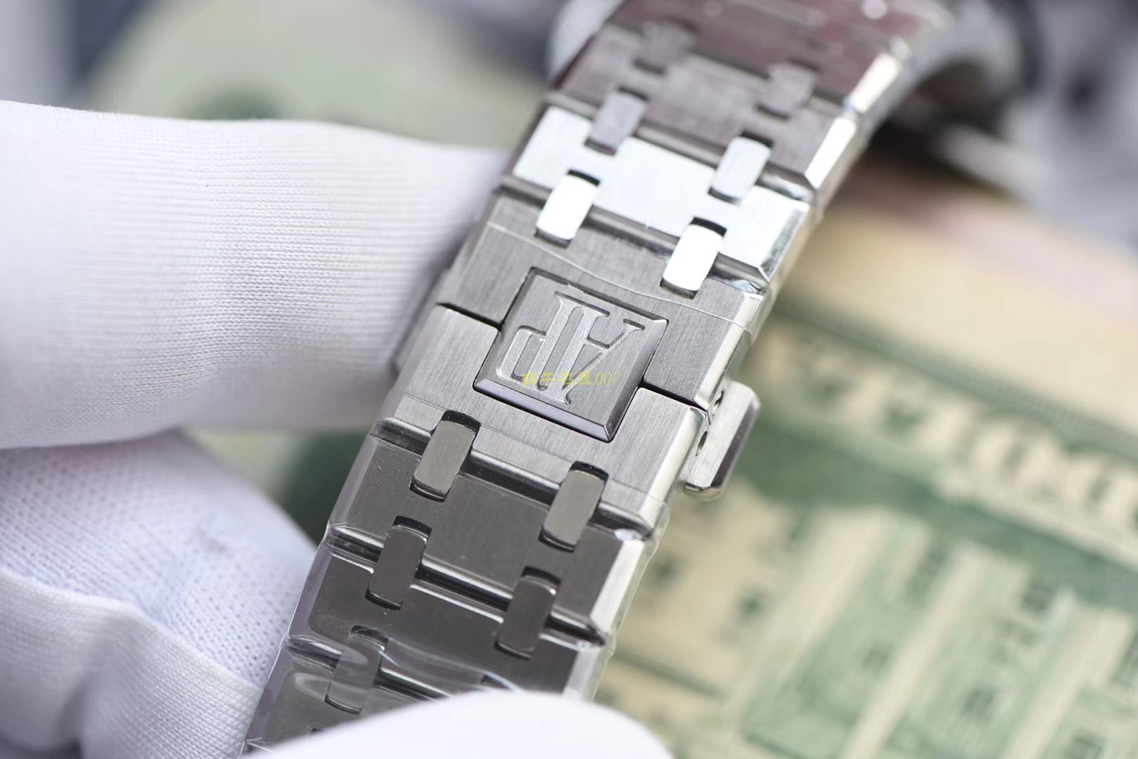  Video analysis Audemars Piguet 皇家橡树系列26331ST.OO.1220ST.01 wrist watch 一比一高仿手表【OM Factory 皇家橡树计时】 / AP158