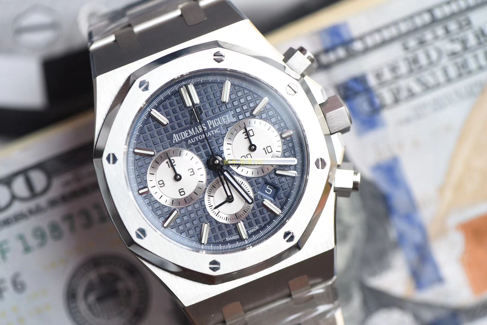  Video analysis Audemars Piguet 皇家橡树系列26331ST.OO.1220ST.01 wrist watch 一比一高仿手表【OM Factory 皇家橡树计时】 / AP158