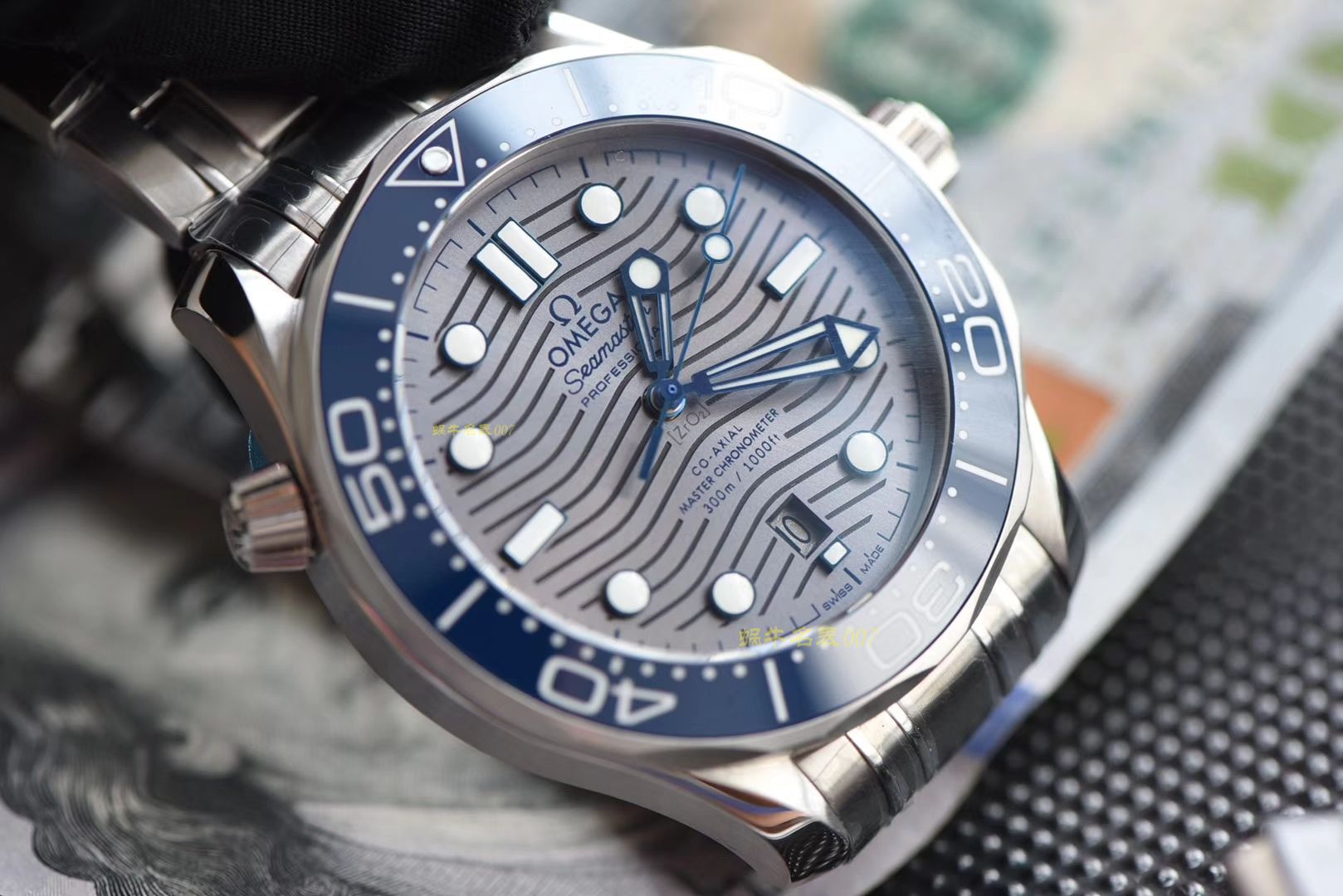 【 Video analysis 】VS Factory 一比一复刻OMEGA Seamaster 系列210.30.42.20.06.001高仿 wrist watch VS Factory 新 Seamaster 300M（007代言广告款） / M359