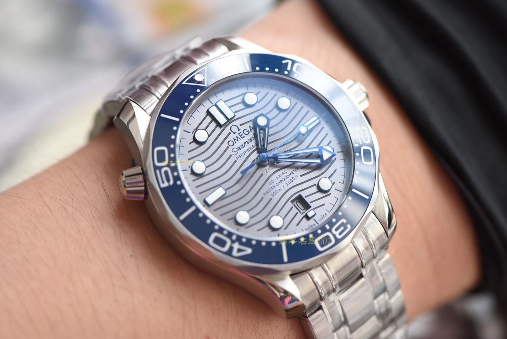 【 Video analysis 】VS Factory 一比一复刻OMEGA Seamaster 系列210.30.42.20.06.001高仿 wrist watch VS Factory 新 Seamaster 300M（007代言广告款） / M359