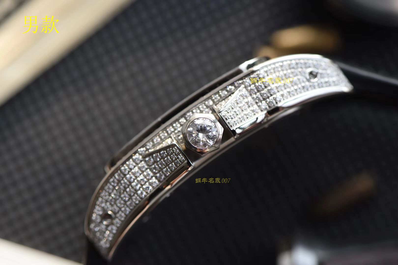 【 Video analysis 】 Cartier   Santos 复刻高仿W20106X8 wrist watch ，V6 Factory 一比一超A高仿 top 满钻款SANTOS 100后镶钻 / K212