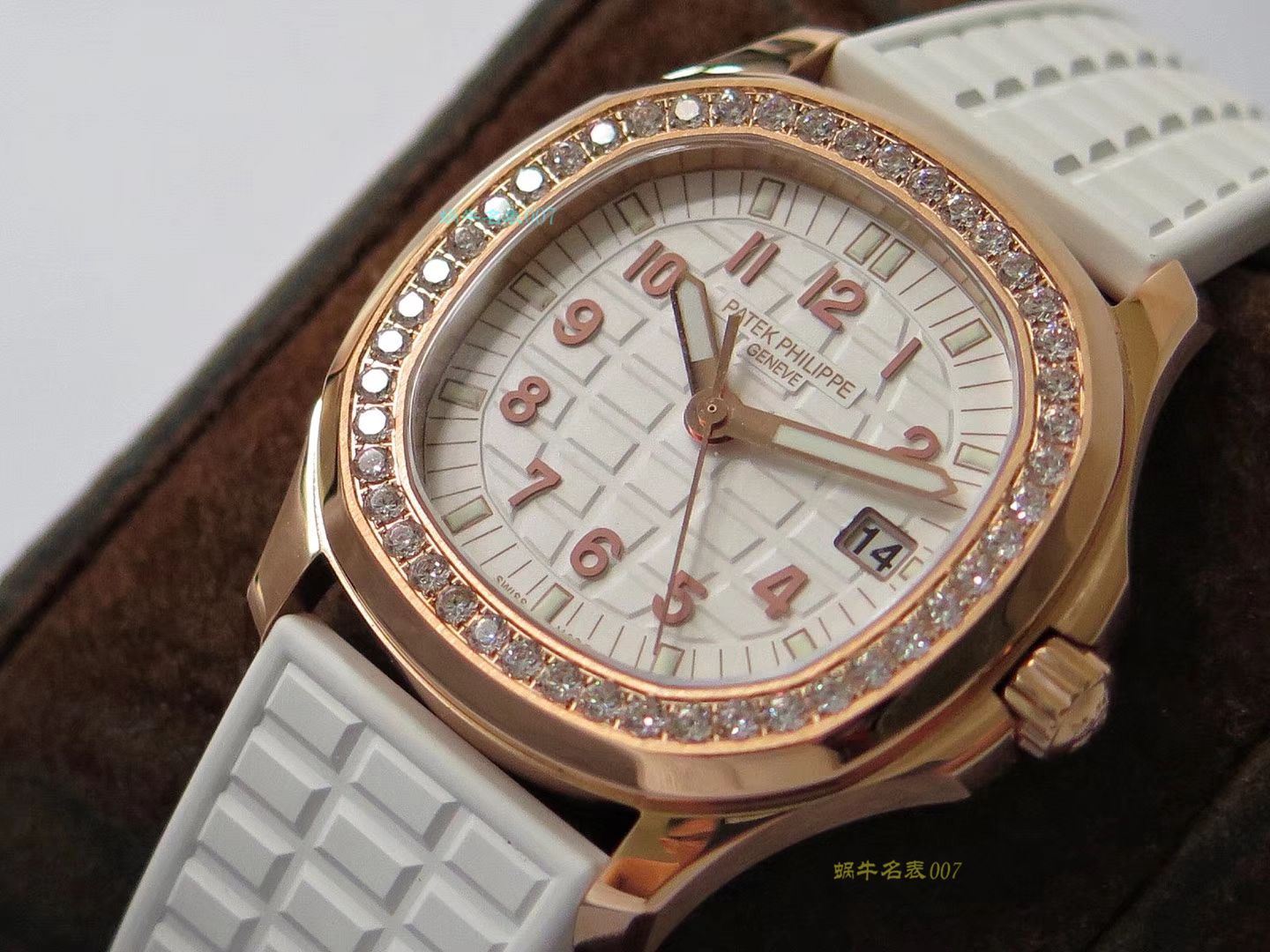 PATEK PHILIPPE PATEK PHILIPPE AQUANAUT系列5068R-010 wrist watch 【PPF一比一 高仿 PATEK PHILIPPE  Nautilus 女表】 / BD263