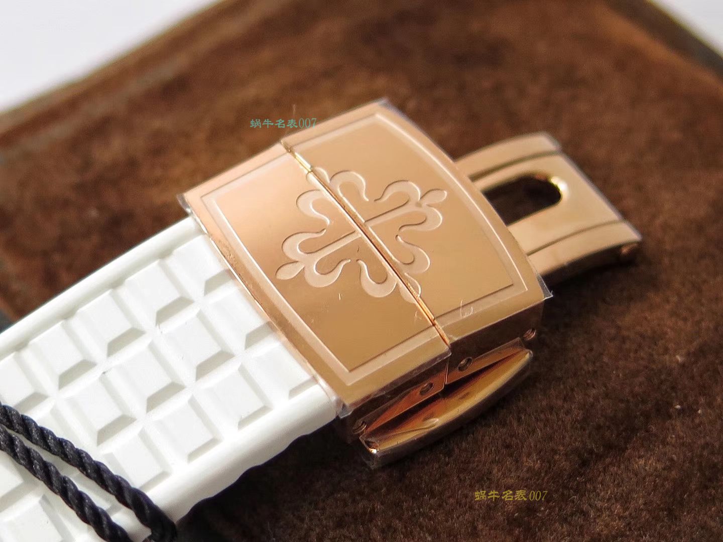 PATEK PHILIPPE PATEK PHILIPPE AQUANAUT系列5068R-010 wrist watch 【PPF一比一 高仿 PATEK PHILIPPE  Nautilus 女表】 / BD263