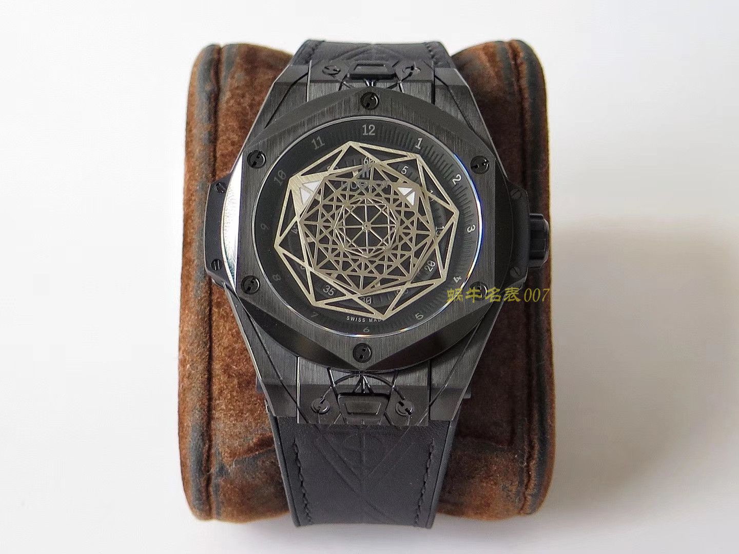  hublot BIG BANG系列415.CX.1112.VR.MXM18 wrist watch 多色可选【TMF一比一超A高仿手表】 / YB067