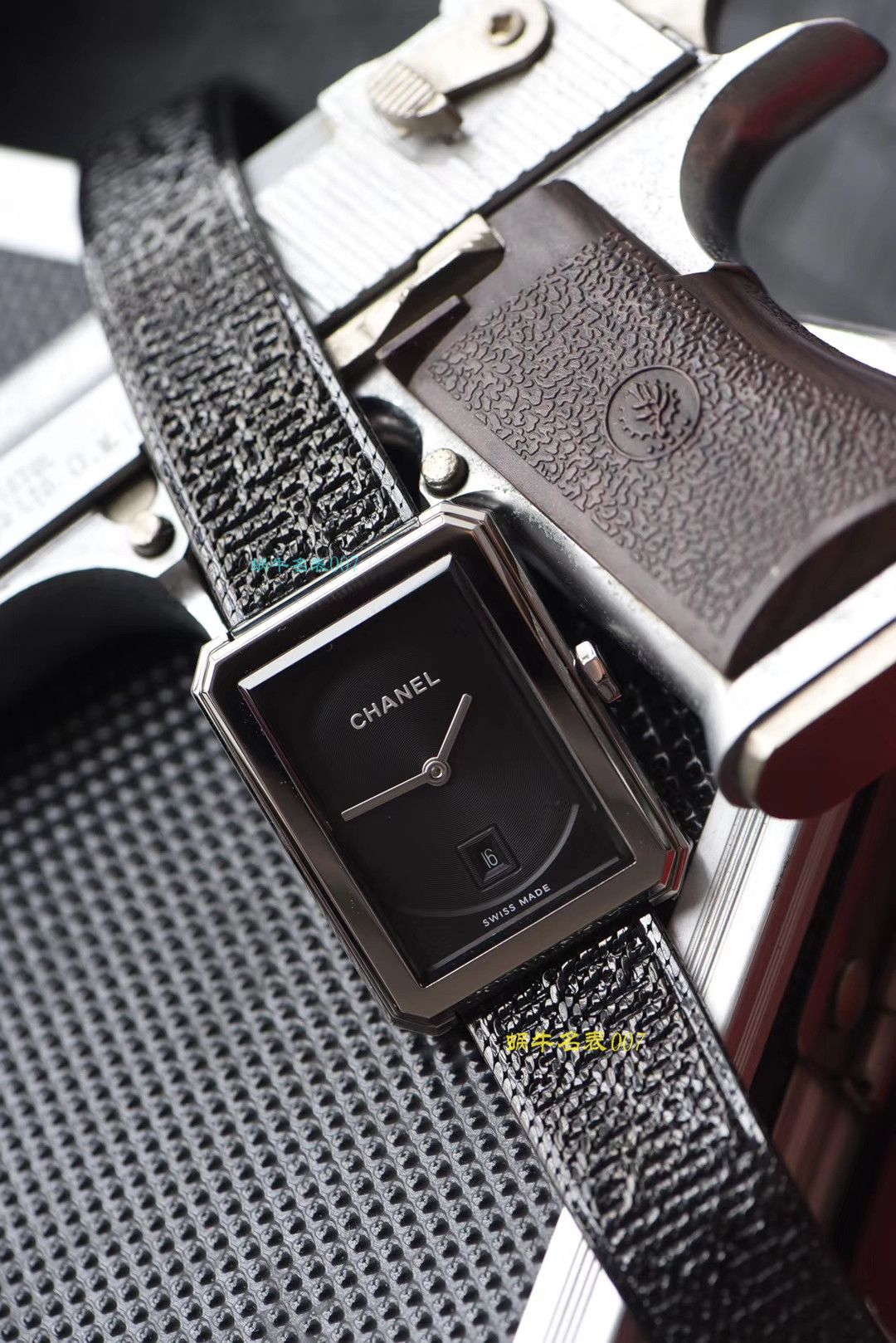 【复刻手表哪家好】香奈儿BOY · FRIEND系列BOY∙FRIEND TWEED女士 wrist watch TWEED斜纹软呢钢带多色可选 / X51