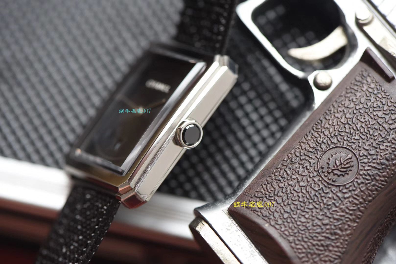 【复刻手表哪家好】香奈儿BOY · FRIEND系列BOY∙FRIEND TWEED女士 wrist watch TWEED斜纹软呢钢带多色可选 / X51