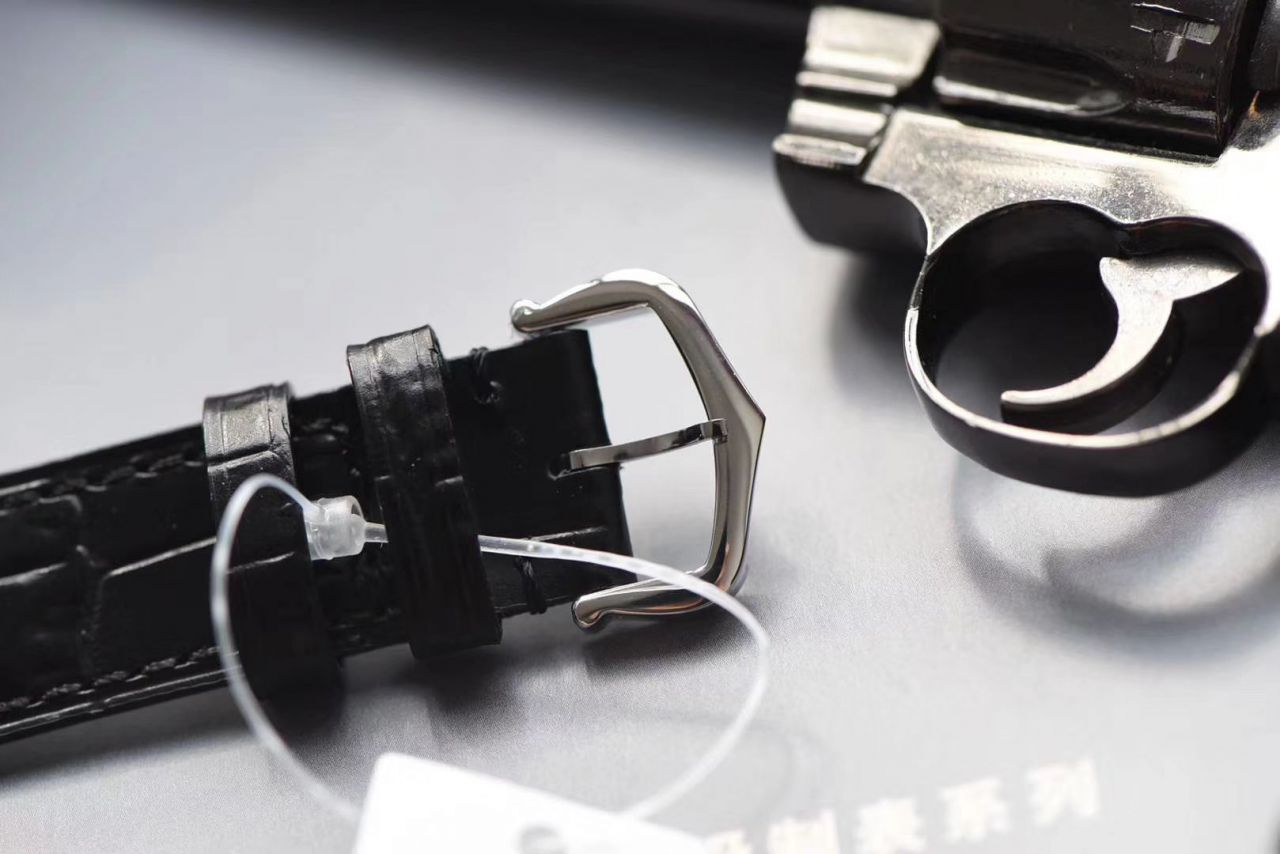 【 Video analysis XF Factory 什么叫复刻高仿表】 Cartier   Santos 系列WSSA0022（大号）WSSA0023（小号） wrist watch  / K217