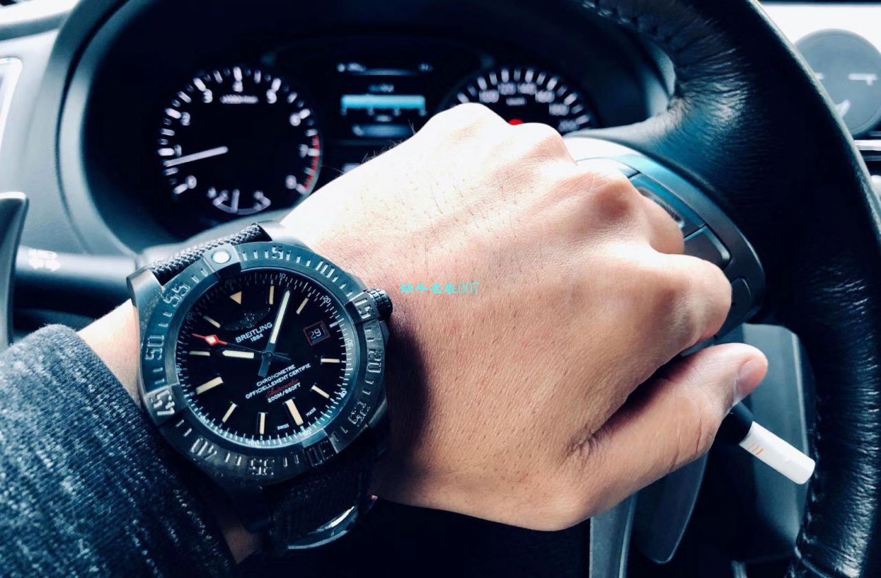 【 Video analysis 专柜原单 Breitling 复仇者黑鸟】 Breitling 机械计时系列V1731110/BD74/109W/M20BASA.1 wrist watch  / BL093