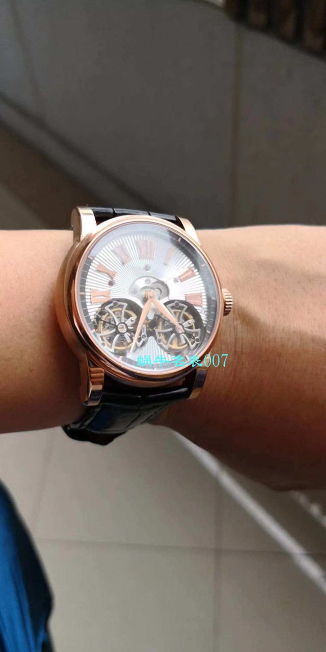 Roger Dubuis致敬系列真双 Tourbillon  行业唯一一款搭载双飞轮的 top 复刻高仿 wrist watch  / LJ022