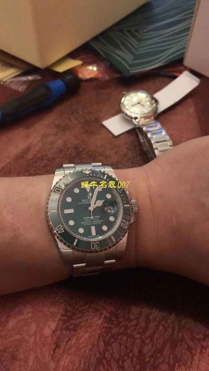 【NOOB Factory V9版本一比一超A复刻高仿手表】 Rolex  Submariner 型系列116610LV-97200 绿盘 wrist watch 【 Rolex  Submariner 】、 Rolex  Submariner 型系列116610LN-97200 黑盘 wrist watch ( Submariner ) / R295