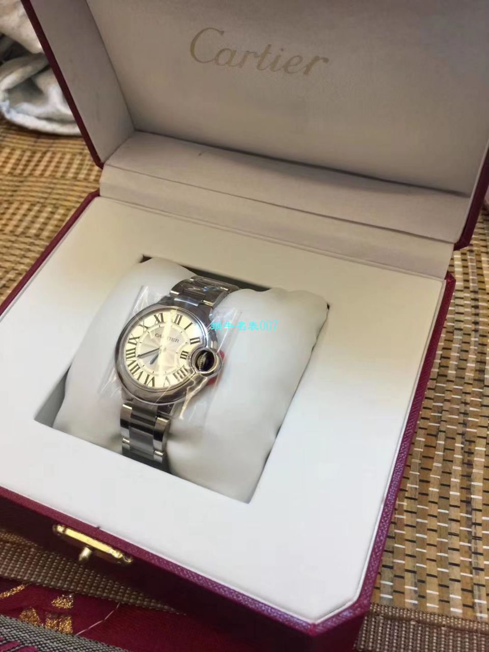 【独家视频测评V6 Factory 一比一高精仿手表】 Cartier  蓝气球系列W6920084女士33毫米石英 wrist watch  / KAC080