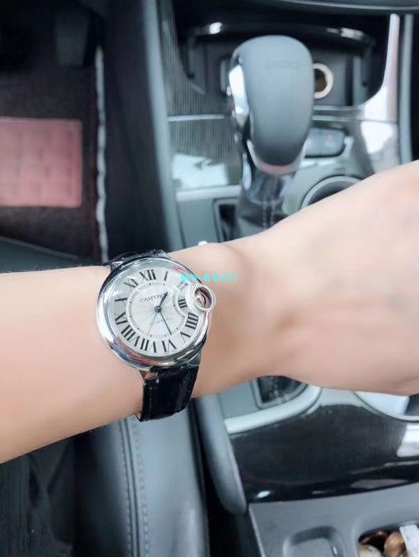 【独家视频解析V6 Factory 一比一超A高仿手表】 Cartier  蓝气球系列小号33毫米机械女表W6920071/W6920085 / K117