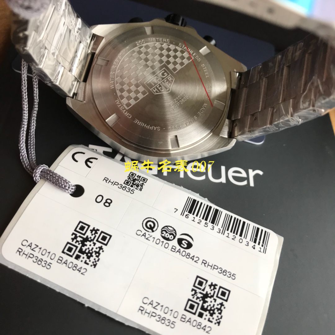 【渠道原单Tagheuer石英计时表】 TAG Heuer 竞潜系列CAY111B.BA0927，CAY111A.BA0927 wrist watch  / TG077