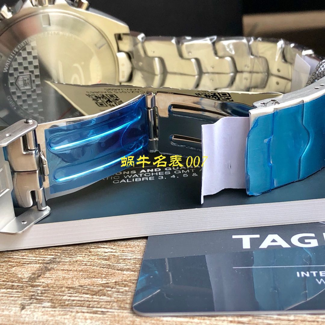 【渠道原单Tagheuer石英计时表】 TAG Heuer 竞潜系列CAY111B.BA0927，CAY111A.BA0927 wrist watch  / TG077
