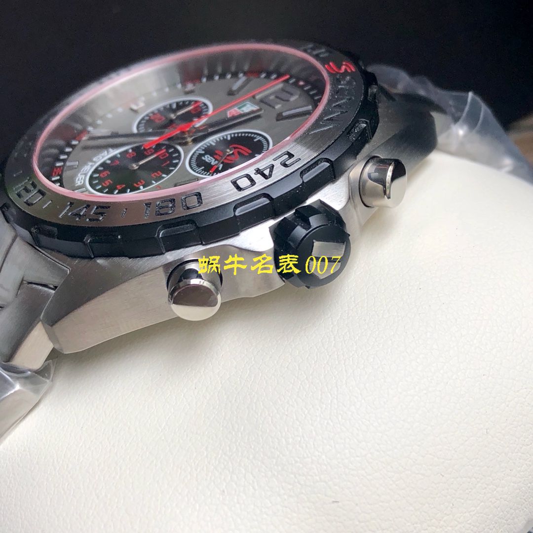 【渠道原单Tagheuer石英计时表】 TAG Heuer 竞潜系列CAY111B.BA0927，CAY111A.BA0927 wrist watch  / TG077