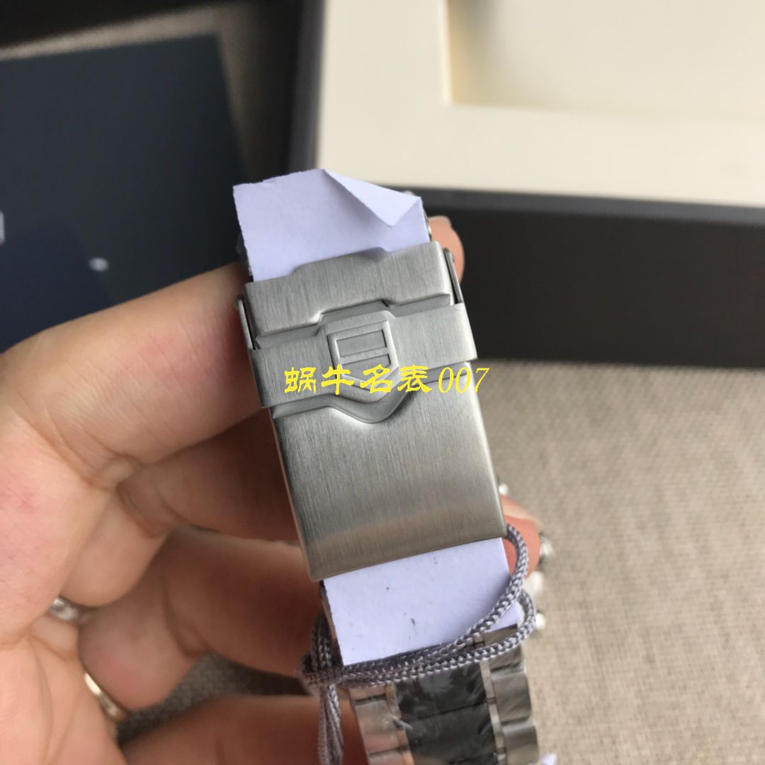 【渠道原单Tagheuer石英计时表】 TAG Heuer 竞潜系列CAY111B.BA0927，CAY111A.BA0927 wrist watch  / TG077