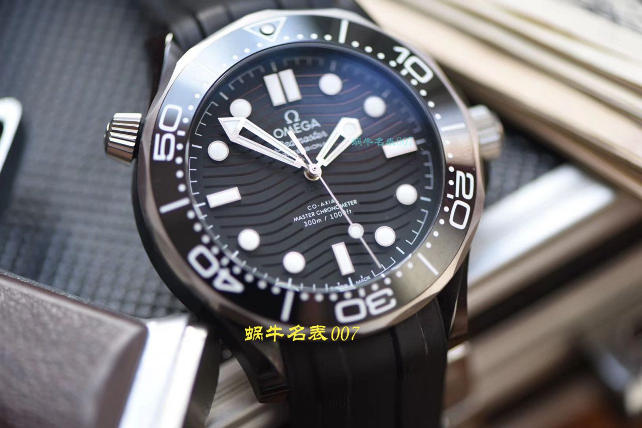 【VS Factory  top 复刻手表】OMEGA Seamaster 300M真 Composite 高仿210.92.44.20.01.001 wrist watch  / M603