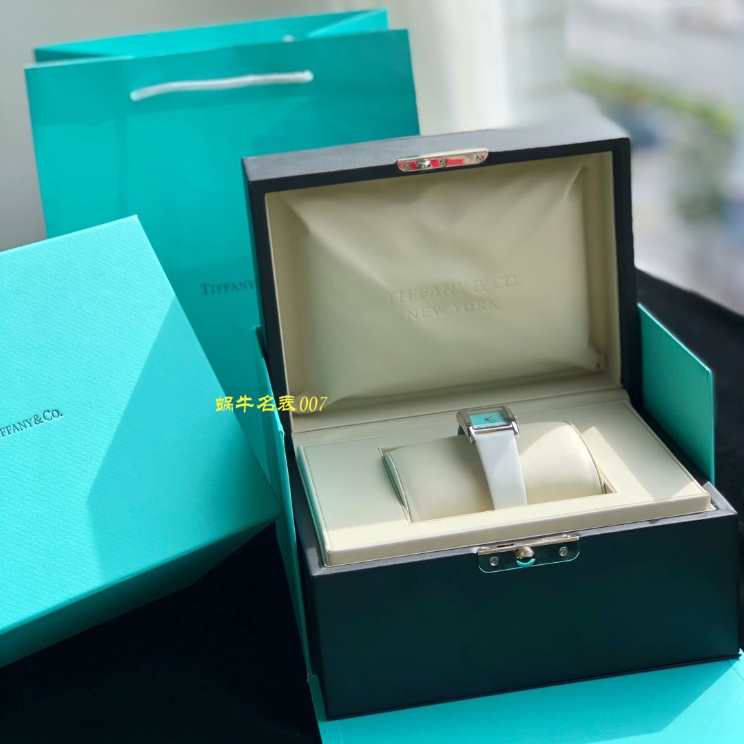 【渠道 copy customized 】蒂芙尼拼色夜光手表，世界上最迷人的蓝色，tiffany blue女装 wrist watch ！ / Tiffany01