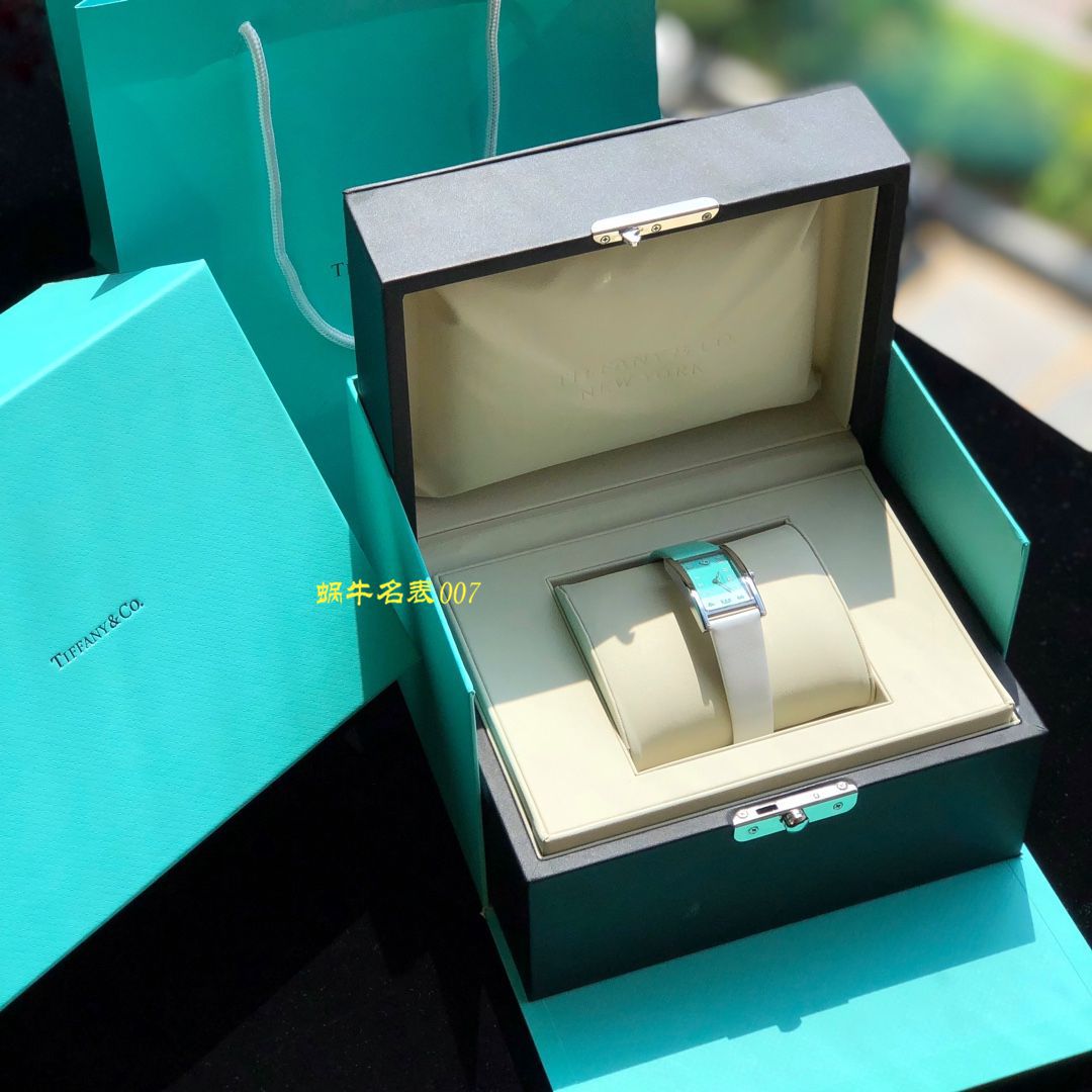 【渠道 copy customized 】蒂芙尼拼色夜光手表，世界上最迷人的蓝色，tiffany blue女装 wrist watch ！ / Tiffany01