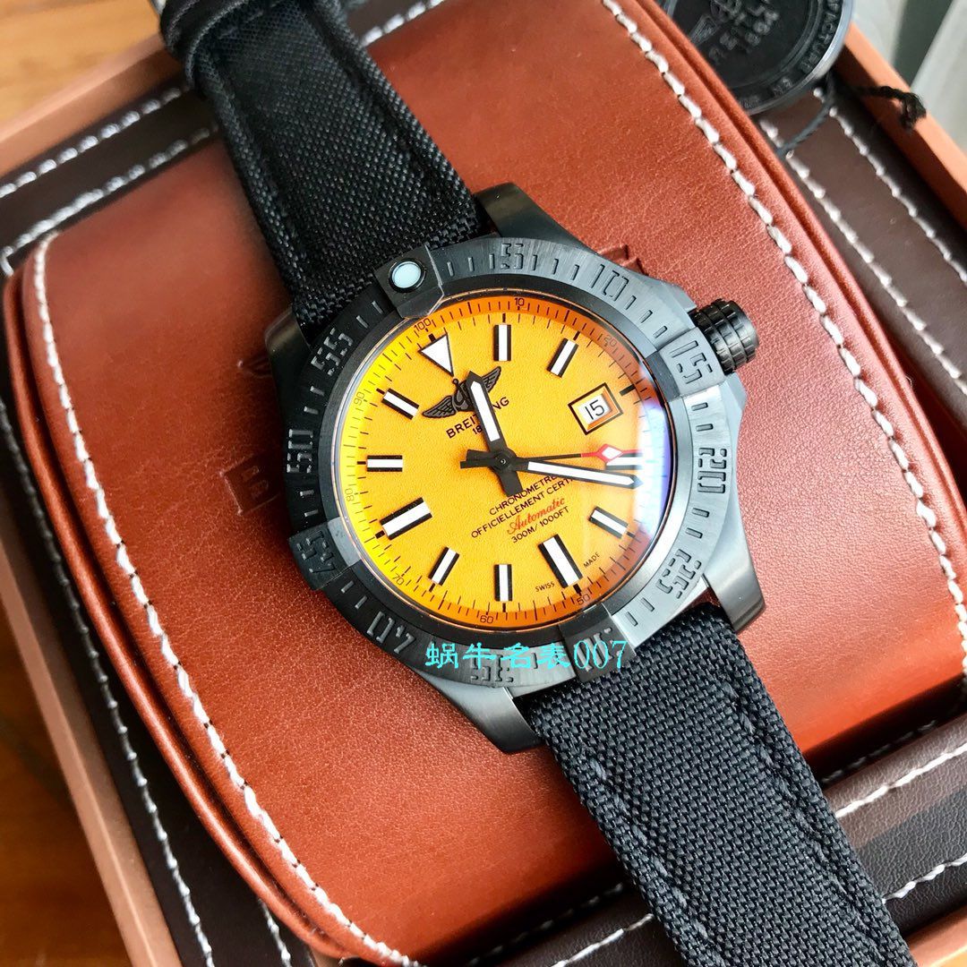 【渠道原单Breitling黄狼】 Breitling 复仇者系列M17331E2|I530|109W|M20BASA.1 wrist watch  / BL113